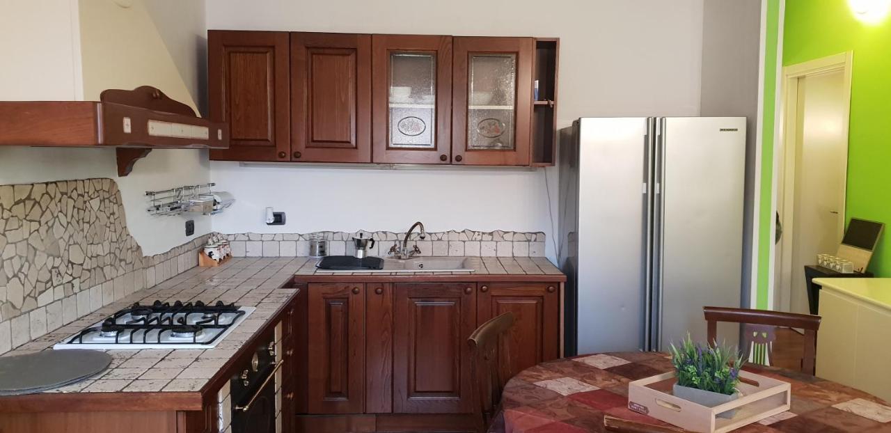 Casa In Palazzo Storico Apartment Locate di Triulzi Exterior foto